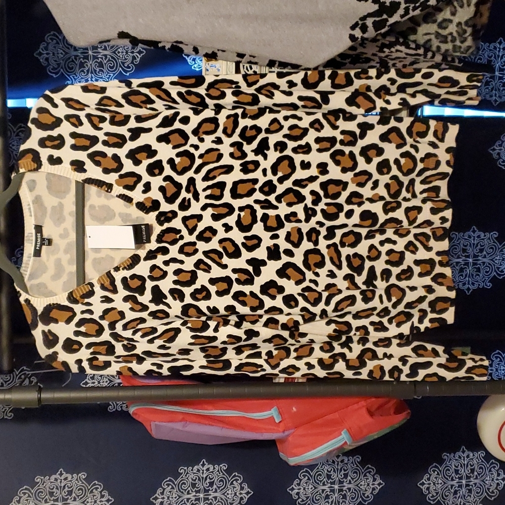 Leopard sweater
